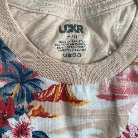 Footlocker sz M LCKR all over print Hawaiian tee T-Shirt NWT - Picture 4 of 7